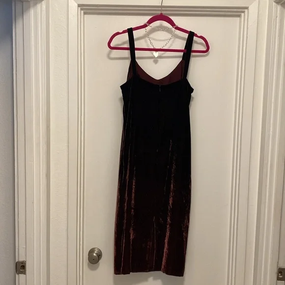Dress Elegant Merlot Velvet Dress - Picture 5 of 10
